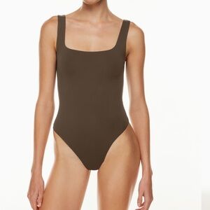 Babaton Contour Tank Green Bodysuit Size S